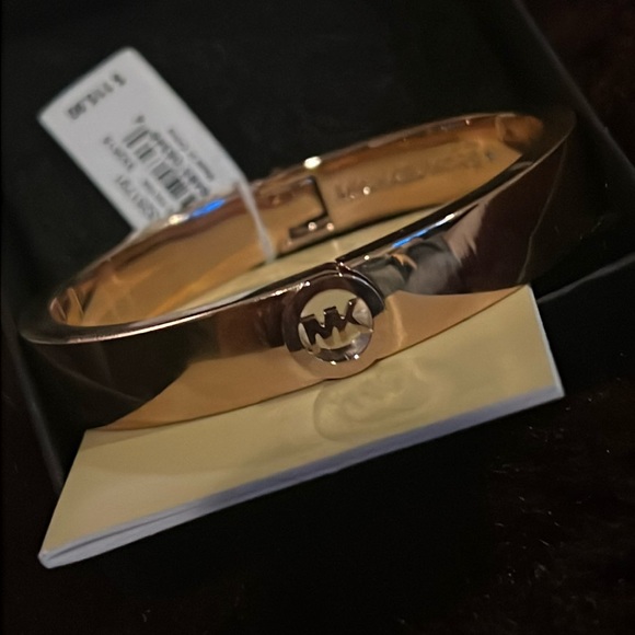 NWT MICHAEL KORS MK Logo Rose Gold Heritage Fulton Bangle MKJ3251791new with tag - Picture 9 of 12